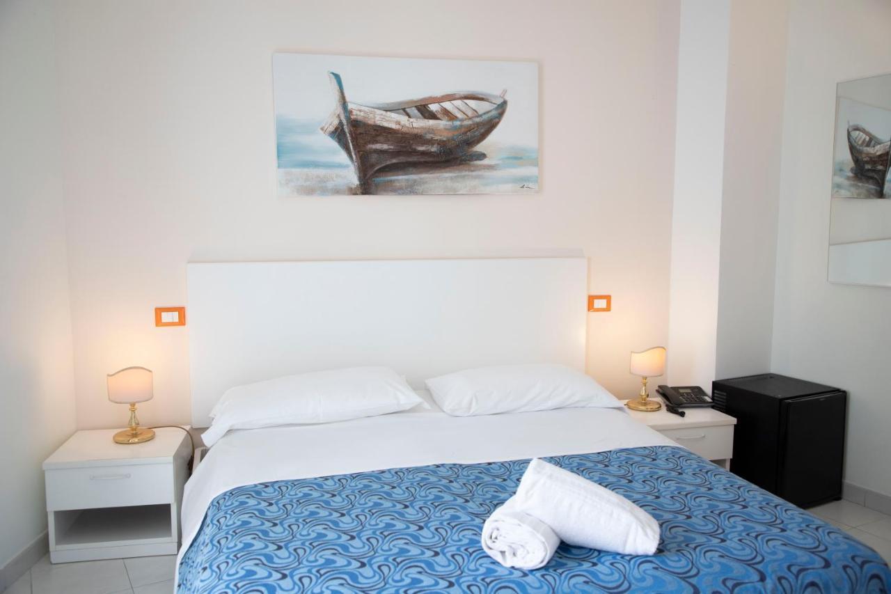 Hotel Loreley Serrara Fontana Extérieur photo